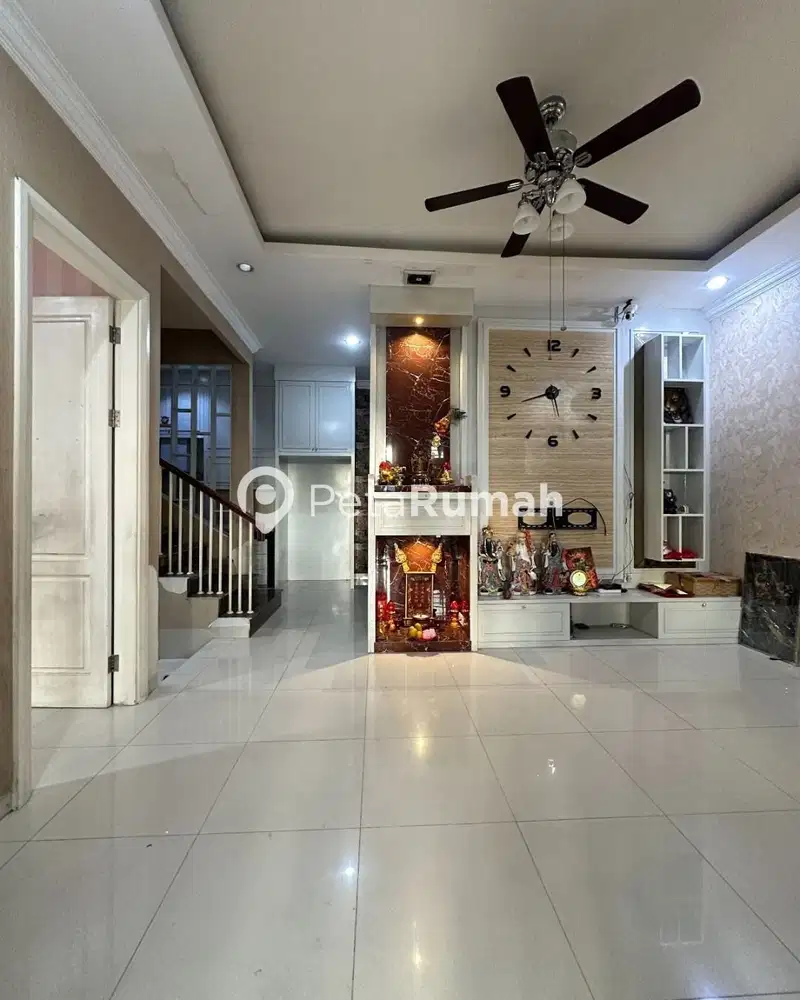 Dijual Villa Citraland Gama City