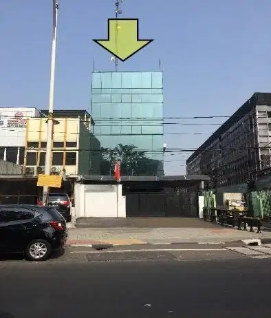 Gedung 4 Lantai di AM Sangaji Petojo, Hanya 15 Menit ke Tol Tomang
