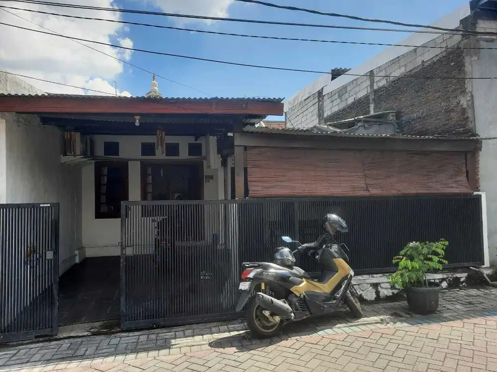 RUMAH DI JALAN MANUKAN TIRTO 21F NO 12, MANUKAN KULON, TANDES SURABAYA