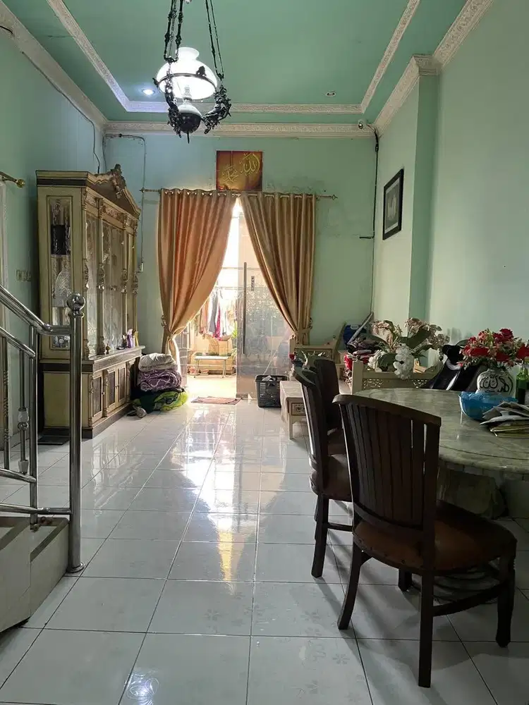 Rumah 3 lantai lokasi strategis di kaliabang bekasi