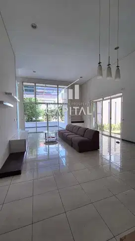 Rumah Baru Renov Terawat Siap Huni di Kota Baru Parahyangan Bandung