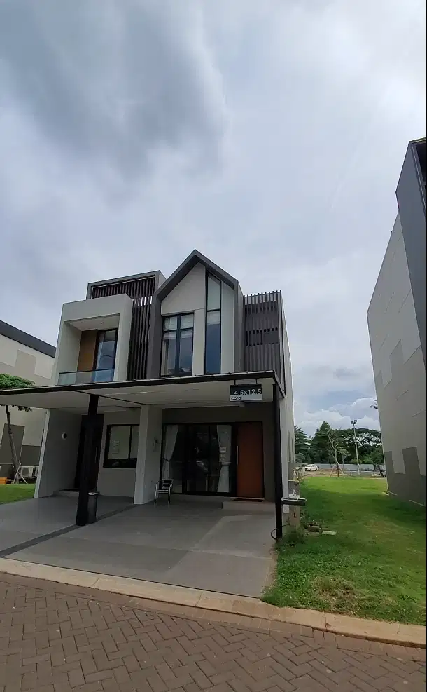 DIJUAL Rumah PIK 2 Coral 4,5x12,5 Brand New Siap Huni BISA CICIL 5 THN