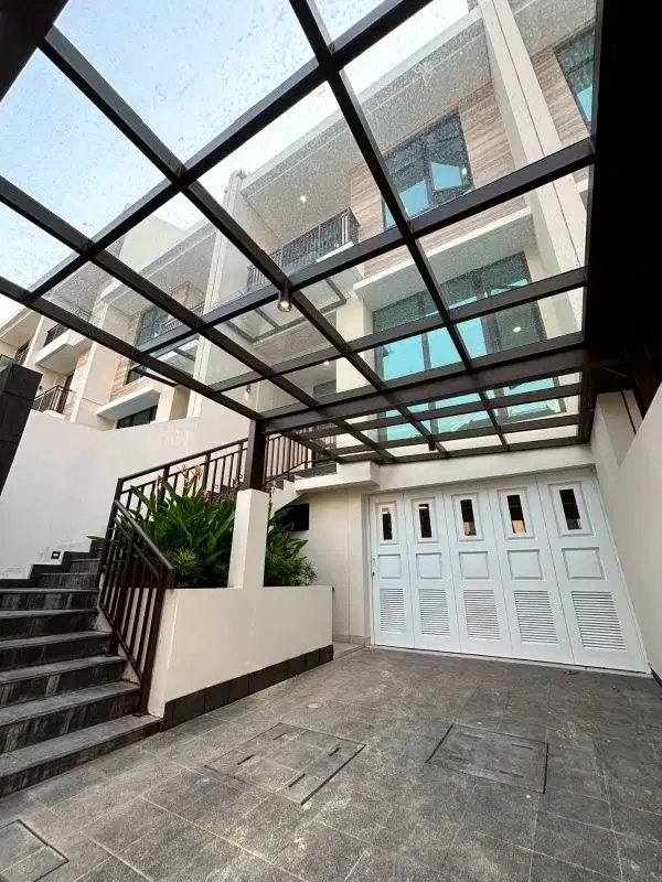 Disewakan rumah cantik dan nyaman pondok indah