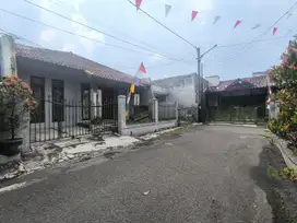 Tanah Hook Cocok Bangun Rumah Besar di Kembar