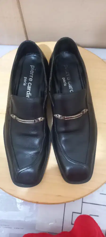 Sepatu Pierre Cardin paris