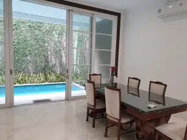 Rumah Disewa Rumah Bangka uk 280m2 , 3bedrooms Furnished at Jaksel