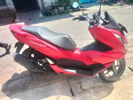Honda PCX 160 CC 2021 tgn 1 dr baru km 2000 PJK aman mesin segell dler