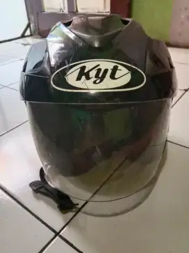 Dijual helm kyt