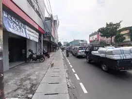 Cash Only Di Jual Ruko  Murah 50 % Di Bawah Njop Di Gambir Jakpus
