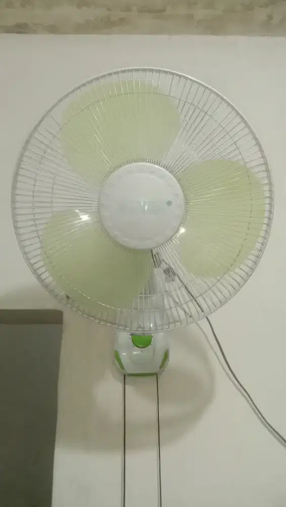 Kipas angin tembok miyako kondisi normal angin kenceng