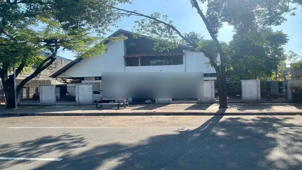 Dijual Murah Kantor Ruang Usaha di Jalan Raya Rawamangun Jakarta Timur