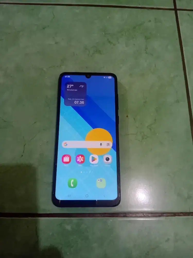 Jual hp samsung A05 ram 4/64,no minus,hp dus,nego