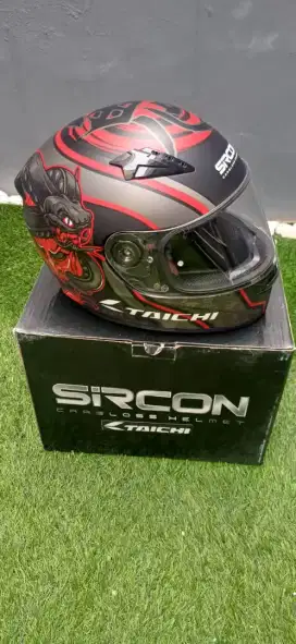 Helm Sircon taichi