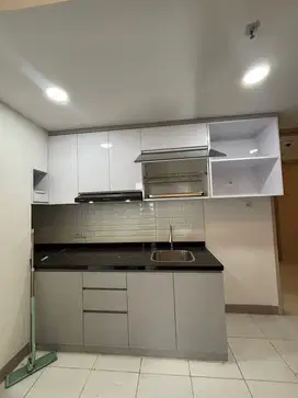 Disewa 2br uk 40 apartemen tokyo riverside semi furnish baru pik 2