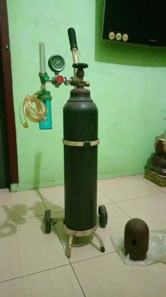 Gratis Regulator, Dengan Membeli Tabung Oksigen seharga 600 Rb.