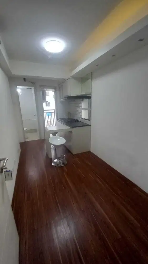 DIJUAL TERMURAH BU 1BR SEMIFRUNISH APARTEMEN BASSURA