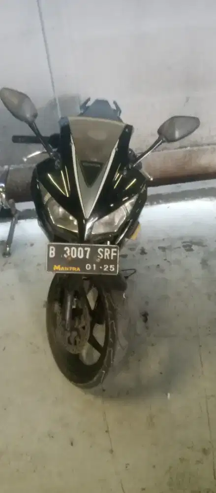 Honda CBR 150R 2014