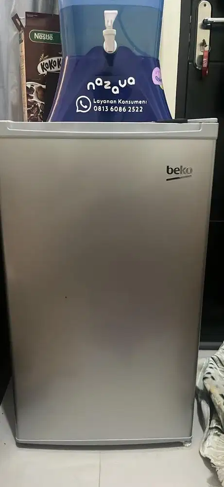 Jual kulkas 1 pintu 100L merk Beko. Low watt. Cocok buat kos/apartemen