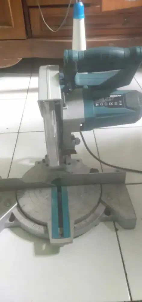 Mesin Potong Aluminium Modern M 3700B
