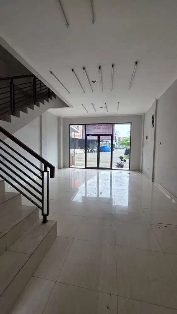 Ruko komersil strategis terlengkap di Grand Depok City Depok