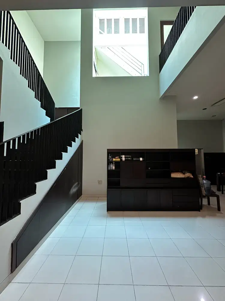 Jual rumah bagus taman harapan indah jelambar