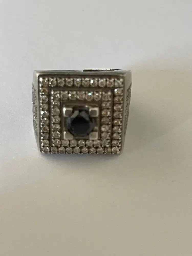 Cincin Black Diamond
