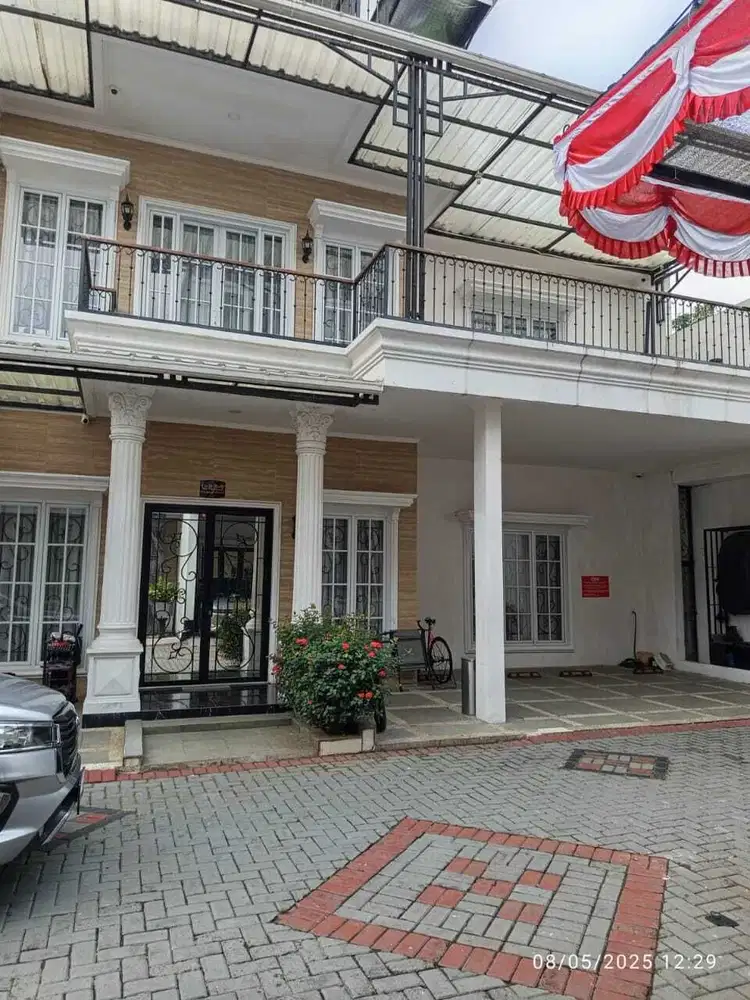 Rumah 2lt di The Royal Bintaro Pesanggrahan Jakarta Selatan