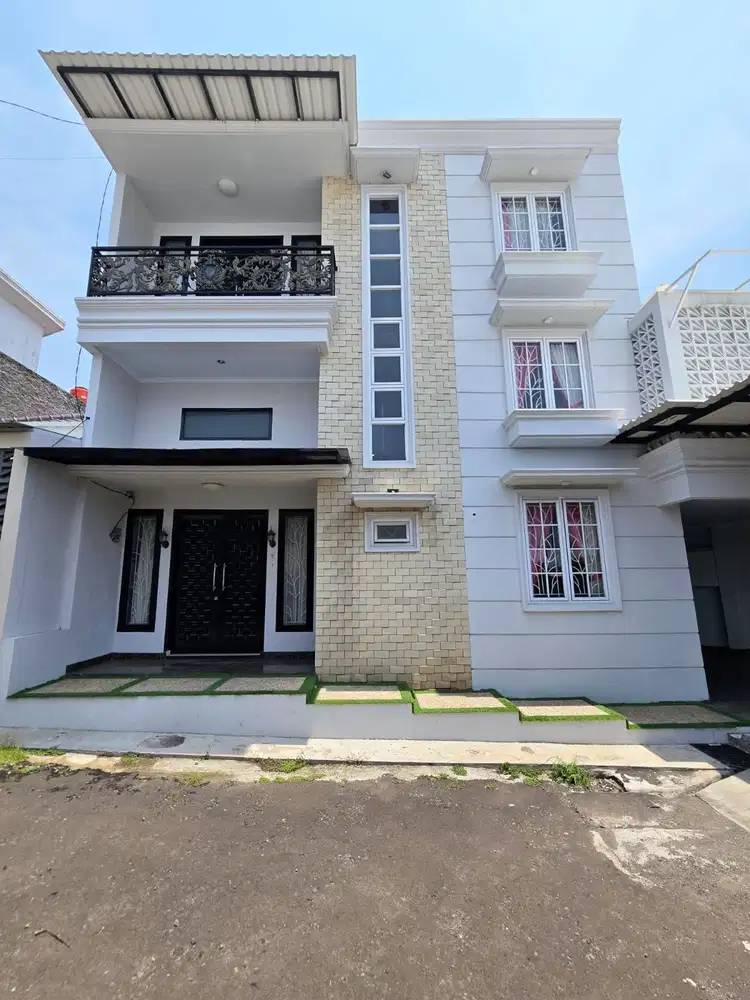 Rumah Mewah Murah Ada Kolam Renang Dalam Cluster Di Lenteng Agung