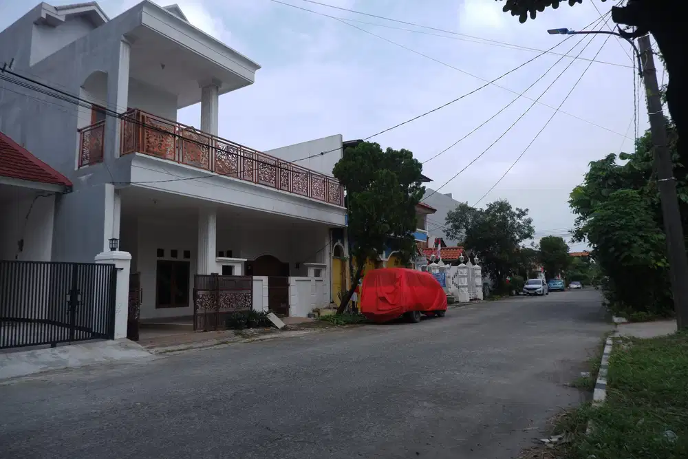 Disewakan Rumah 5 BR dekat Summarecon Bekasi