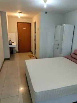 Aid - Disewa Apt GreenHill Kelapa Gading Studio Semi Furnish