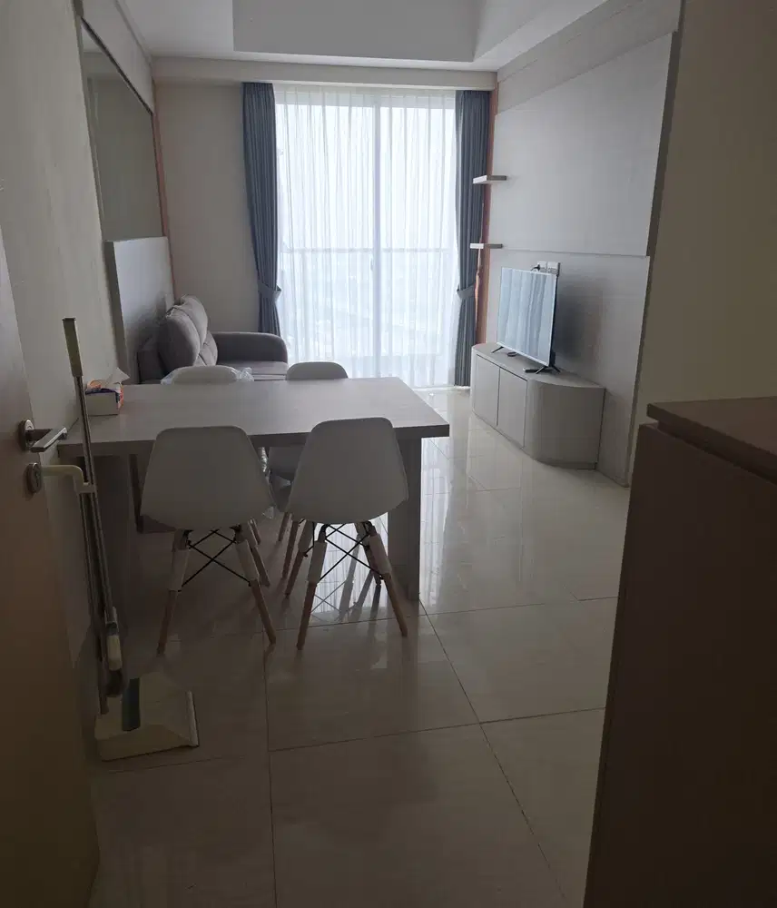DISEWAKAN APARTEMEN SEDAYU CITY SUITES LUAS 83M  3 KAMAR  FULL FURNISH