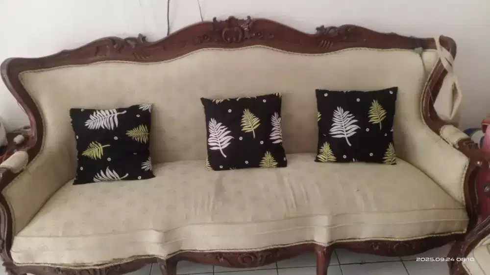 SOFA UKIR KAYU JATI
