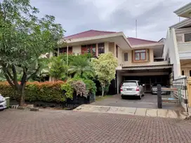 Disewakan Rumah Classic BGV BGM VGI Kelapa Gading Siap Huni