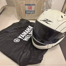 Jual helm fiat yamaha, kondisi bagus belum pernah dipakai