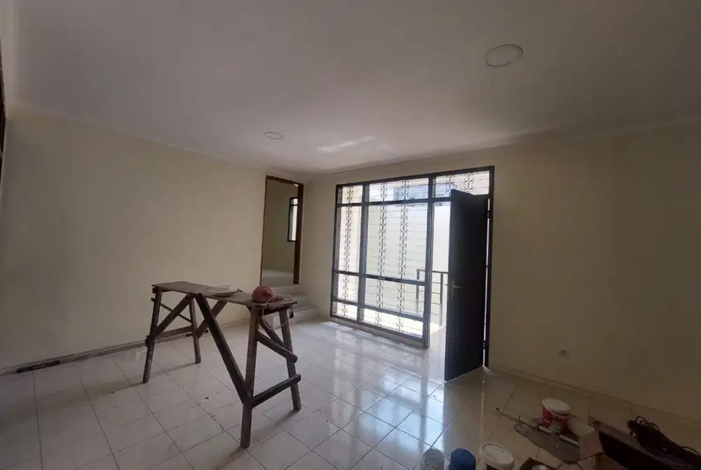 RUMAH UNTUK KANTOR DAN USAHA DEKAT TOL PASTEUR