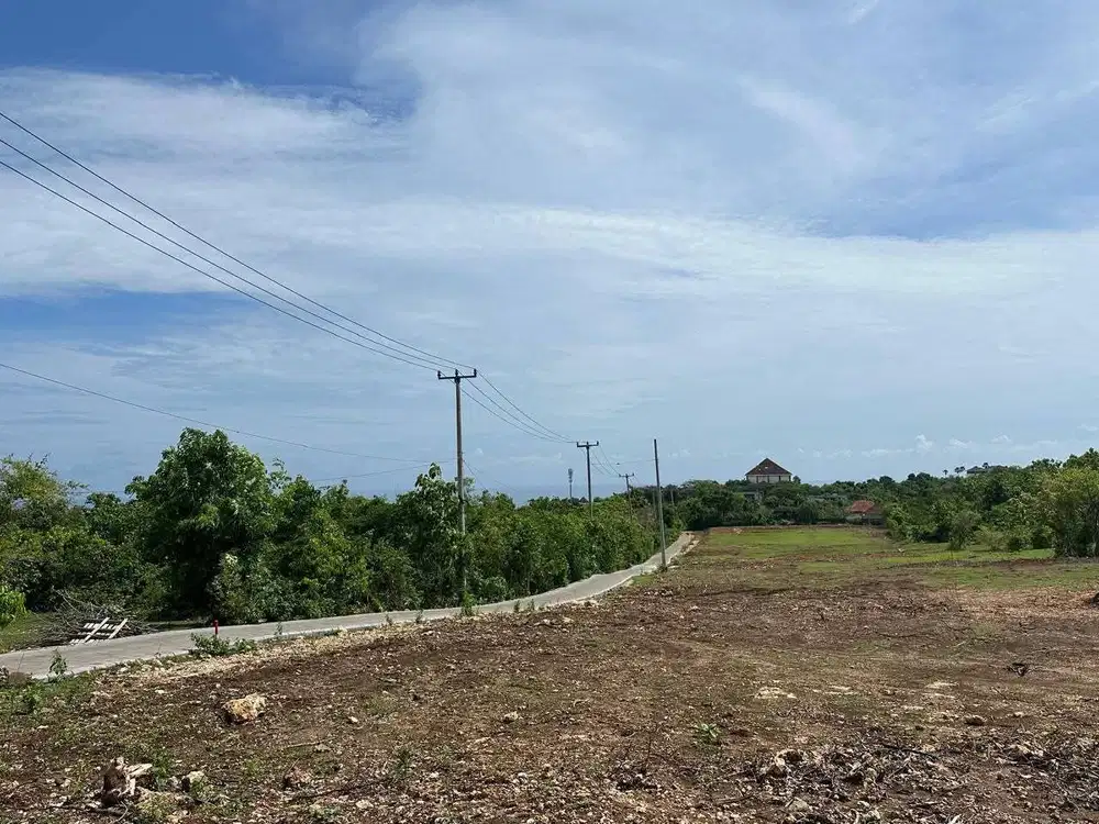 Dijual tanah dekat Pantai Melasti Jalan tunjung / Dekat villa
