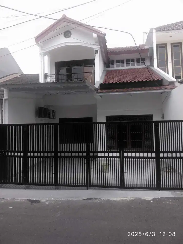RUMAH 2 LANTAI FULL RENOVASI MURAH DI PONDOK BAMBU JAKARTA TIMUR