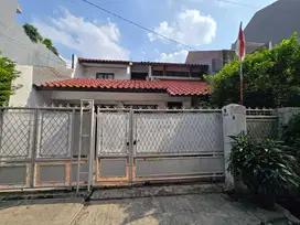 Dijual Rumah di Komplek Grand Trevista Kebon Jeruk