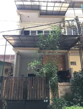 Dijual Rumah Siap Huni Lokasi Nyaman Vikamas Kapuk Jakarta Utara