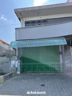 TEGAL ALUN-ALUN RUKO 2 LANTAI HALAMAN LUAS PUSAT KERAMAIAN SEWA MURAH
