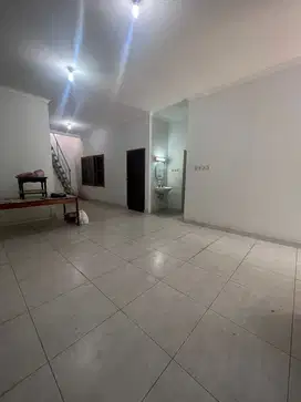 Dijual Rumah di taman kencana