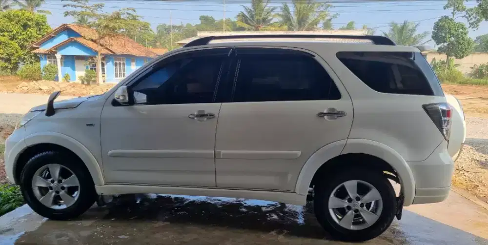 Jual Mobil Toyota Rush 2013 Milik sendiri jarang pakai karna
