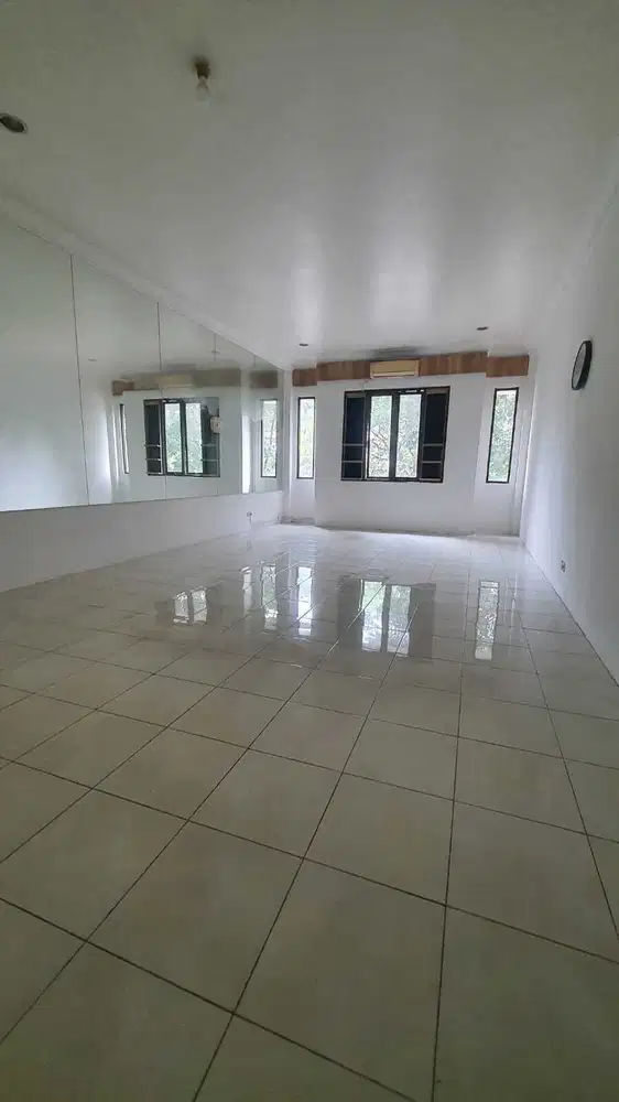 Ruko 3 Lantai Strategis Siap Pakai di Antapani Bandung