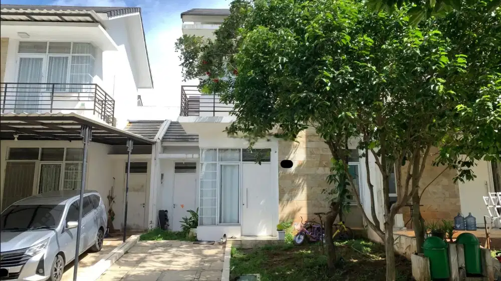 Rumah 2 lantai 3 kamar hadap selatan di Serpong Natura City