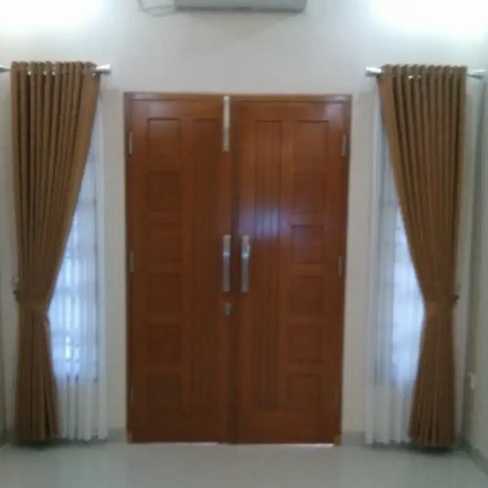 Gorden rumah perumahan .gordyn import/lokal free pemasangan jbdtbk.