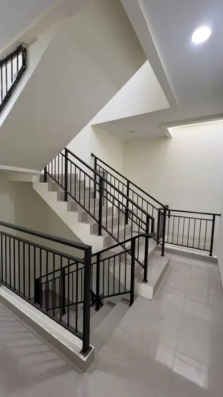 Rumah Baru Siap Huni di Teluk Gong