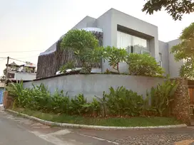 Dijual Rumah Mewah Desain Exotis di Villasa Townhouse Cipayung Jakarta