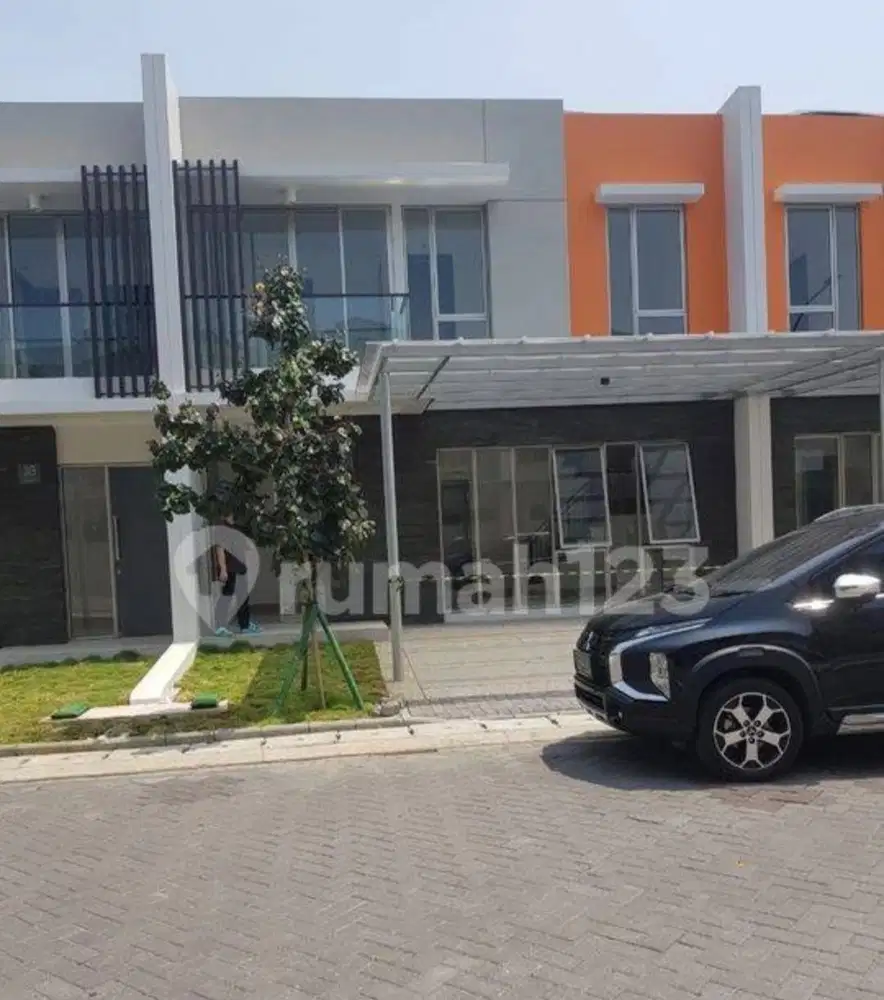 Dijual Rumah 2 lantai luas 8x10 di cluster Riverside pik2