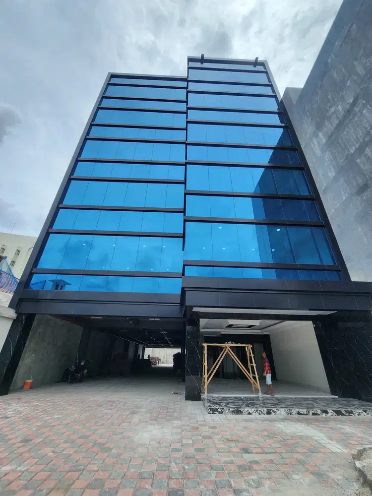 DI JUAL GEDUNG BARU MENTENG