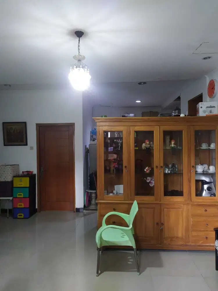 Akses motor tetap luar biasa rumah ini area karet Kuningan selatan